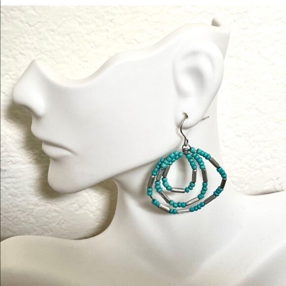Faux turquoise silver tone beaded earrings - Picture 8 of 10